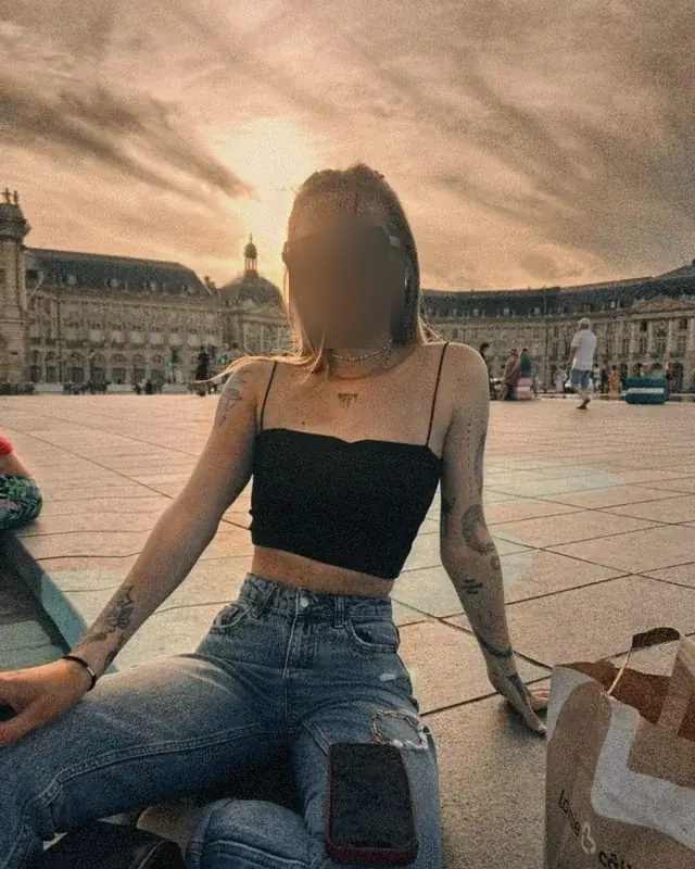 Vanessa - Image 8